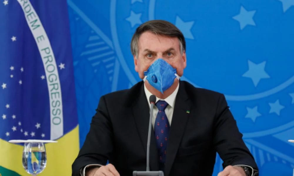 Θεραπεία με υδροξυχλωροκίνη ακολουθεί ο Μπολσονάρο